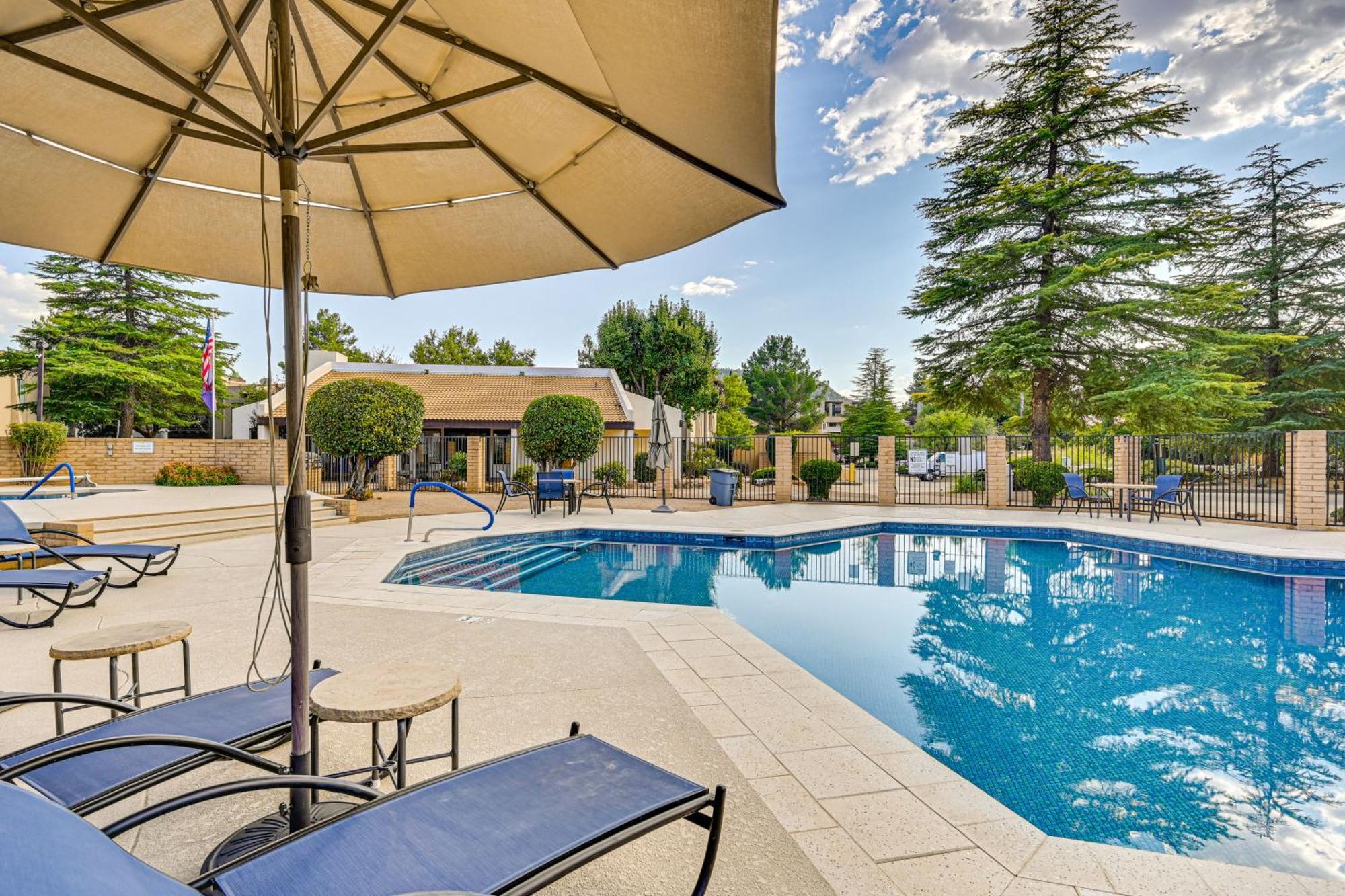 Peaceful Sedona Resort Retreat With Pool Access エクステリア 写真